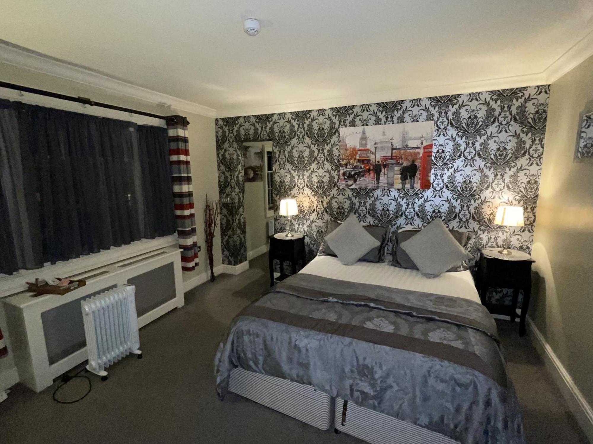 The Commercial Bar & Hotel Chester Room photo