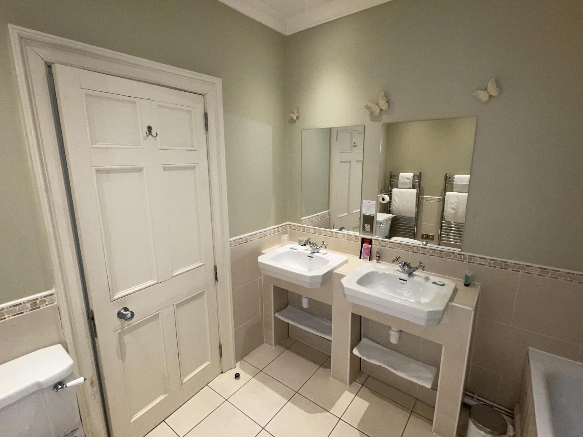 The Commercial Bar & Hotel Chester Room photo